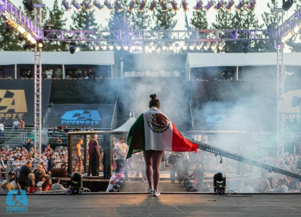 «El cinturón es importante, pero yo peleo por mi gente»: Entrevista con Lupita «Loopy»&nbsp;Godinez.